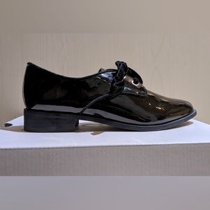 Elegant Dress Aldo Walking Shoes with Velvet Laces